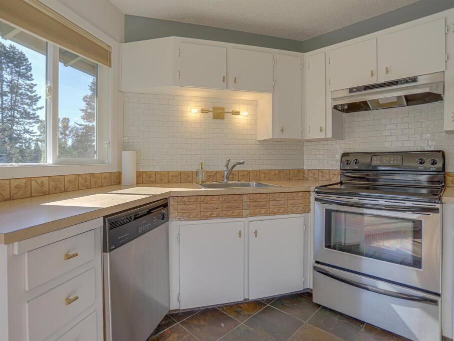 Ski-Mount Hood Charm-Welches,Golf And Ski Resort Condo,W&D, Wifi,Near Woods,Hiking,Fishing Mount Hood Village Bagian luar foto